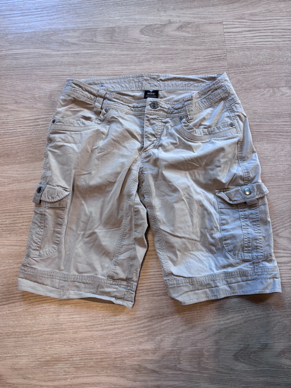 Kuhl Women's Cargo Shorts Size 6 Beige Patina Cotton Blend Pockets Hiking Splash